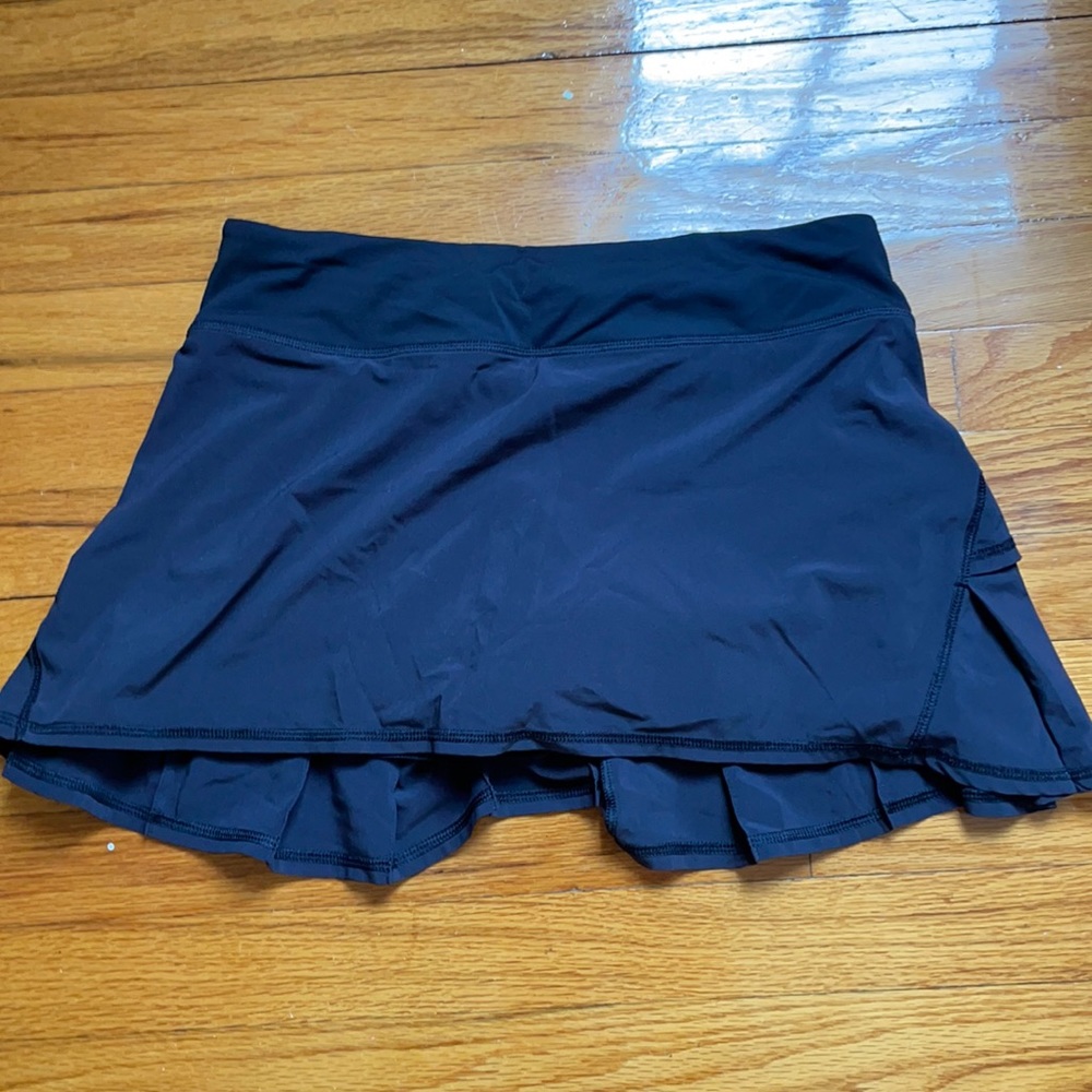 Black lululemon skirt